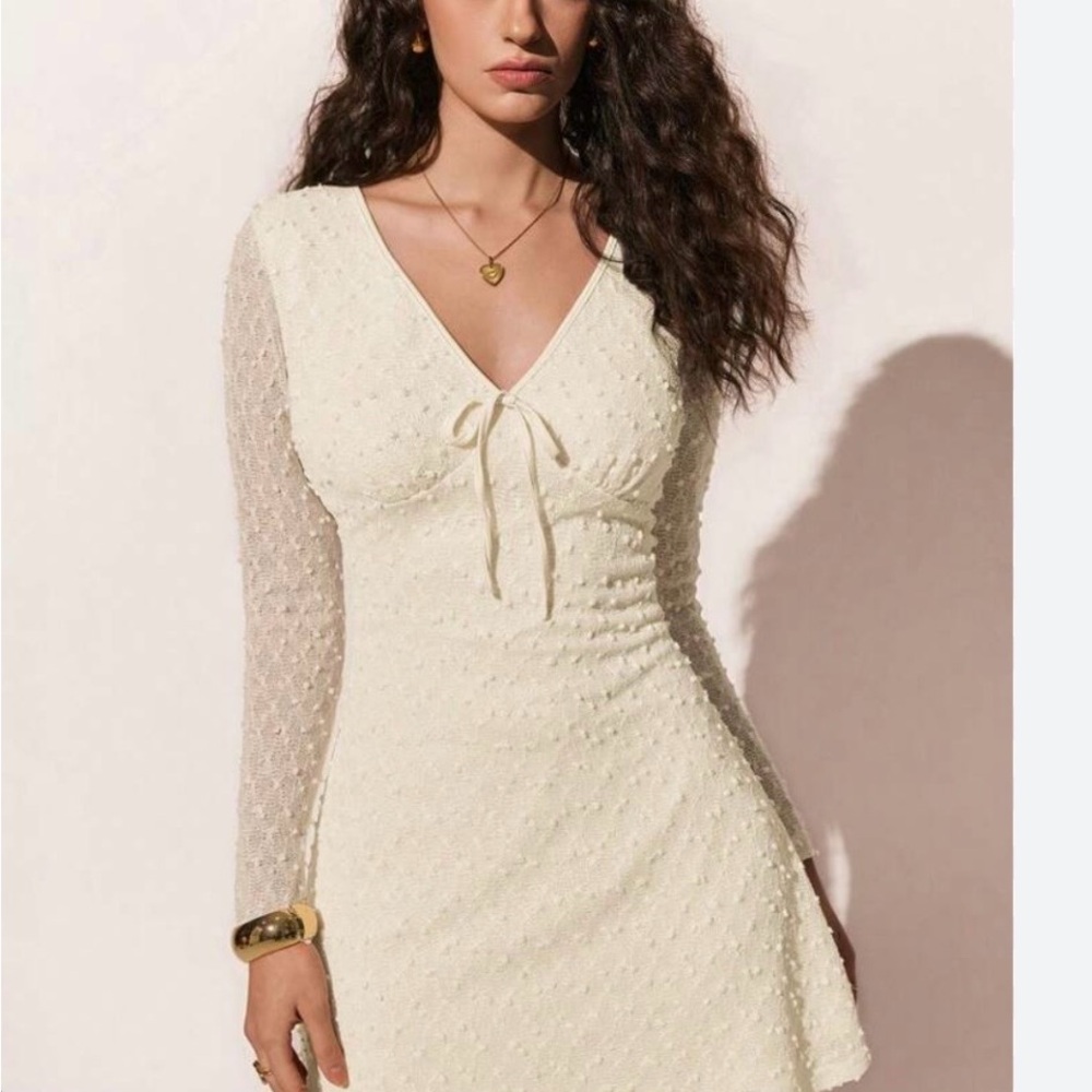 Forever 21 Cream Textured Long-Sleeve V-Neck Mini Dress